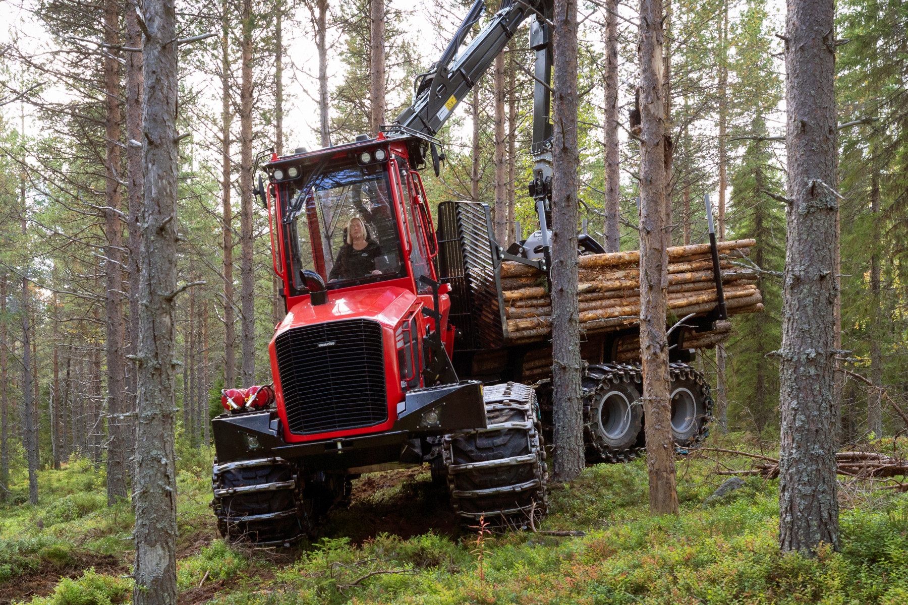 Komatsu 825TX Tracking frame